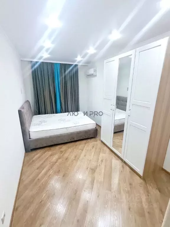 3-к кв. Башкортостан, Уфа Баязита Бикбая ул., 17 (73.7 м) - Фото 2