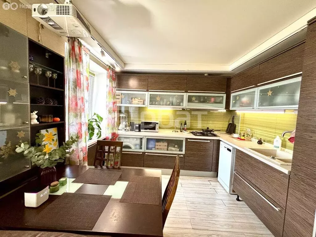 3-комнатная квартира: Кострома, микрорайон Паново, 17 (61.5 м) - Фото 0