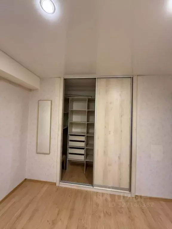 2-к кв. Омская область, Омск ул. 20-я Линия, 59 (50.0 м) - Фото 2