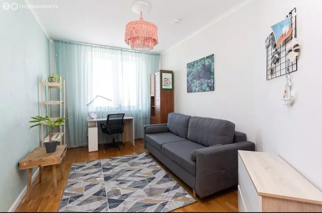 3-комнатная квартира: Калининград, Елизаветинская улица, 9 (82 м) - Фото 1