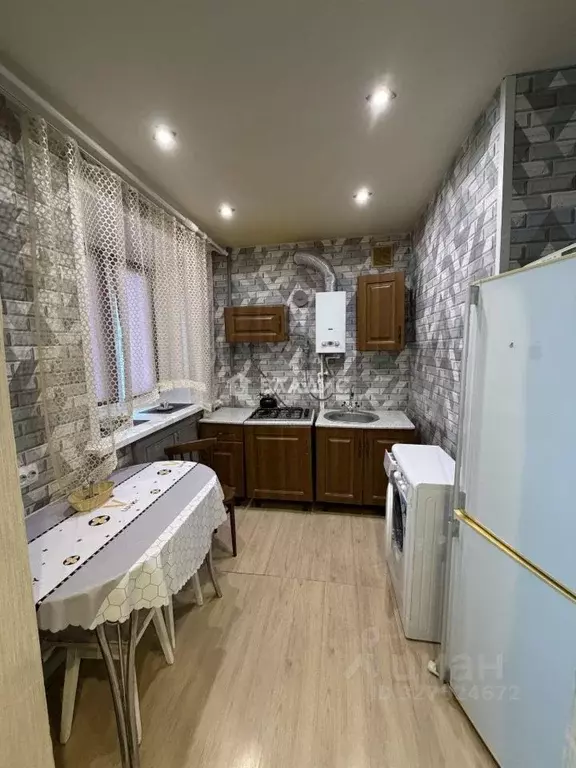 2-к кв. Владимирская область, Ковров Комсомольская ул., 36к3 (45.9 м) - Фото 1