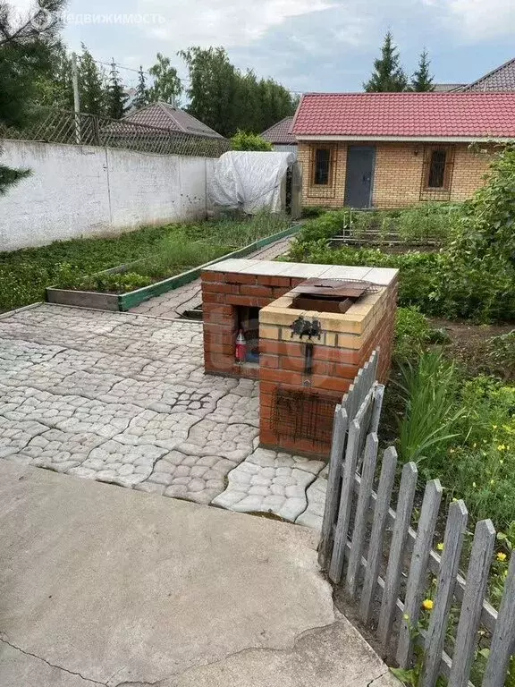 Дом в Омск, 12-я Любинская улица (300 м) - Фото 2