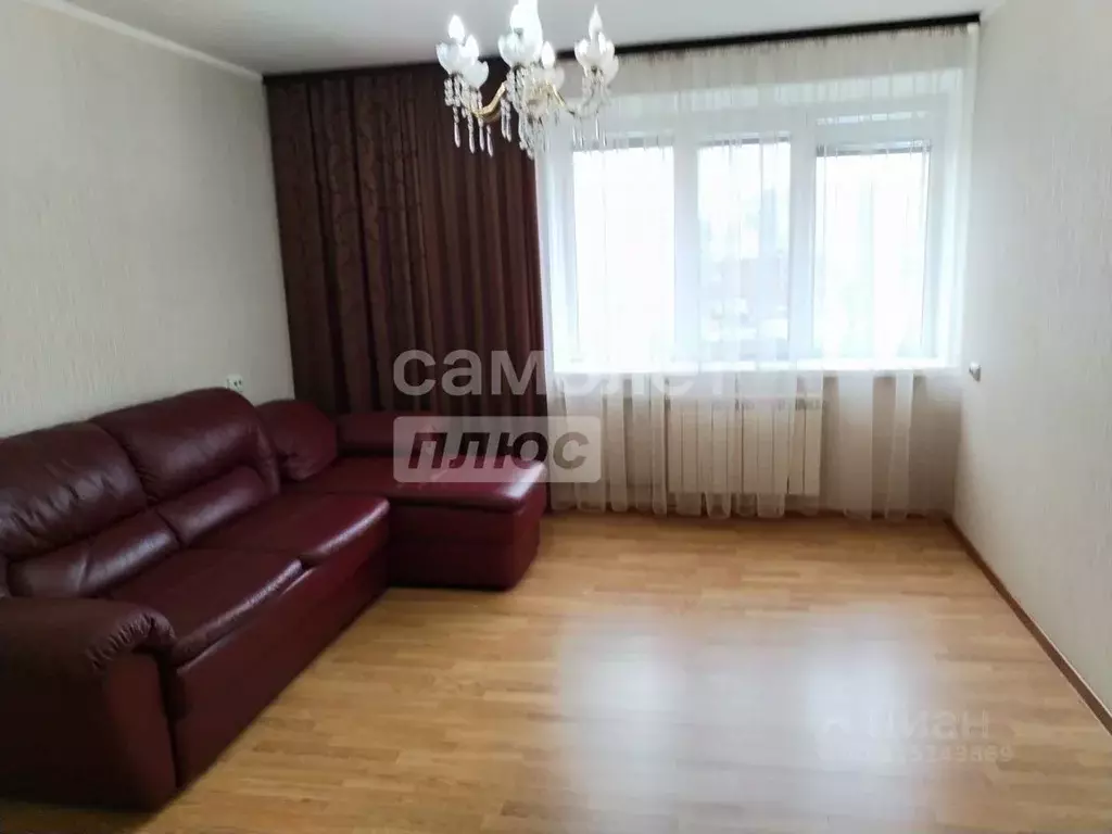 3-к кв. Саратовская область, Энгельс Одесская ул., 83 (56.4 м) - Фото 0