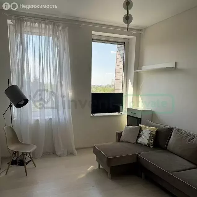 2-комнатная квартира: Калининград, улица Каштановая Аллея, 143 (80.5 ... - Фото 2