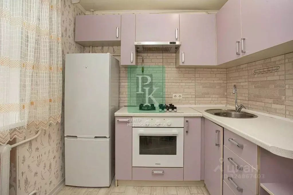 2-к кв. Севастополь пл. Генерала Захарова, 6 (44.0 м) - Фото 1