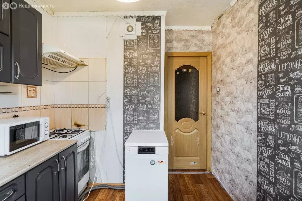 2-комнатная квартира: Томск, улица Бела Куна, 4 (44.1 м) - Фото 0