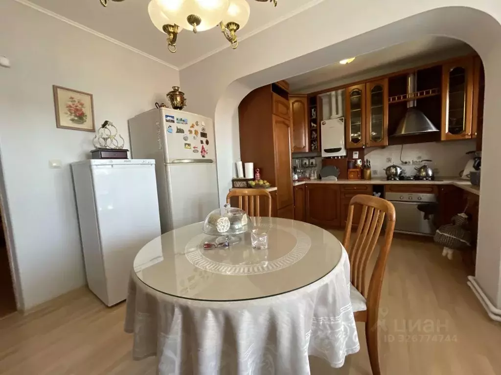 3-к кв. Чувашия, Чебоксары ул. Ардалиона Игнатьева, 5 (113.0 м) - Фото 2