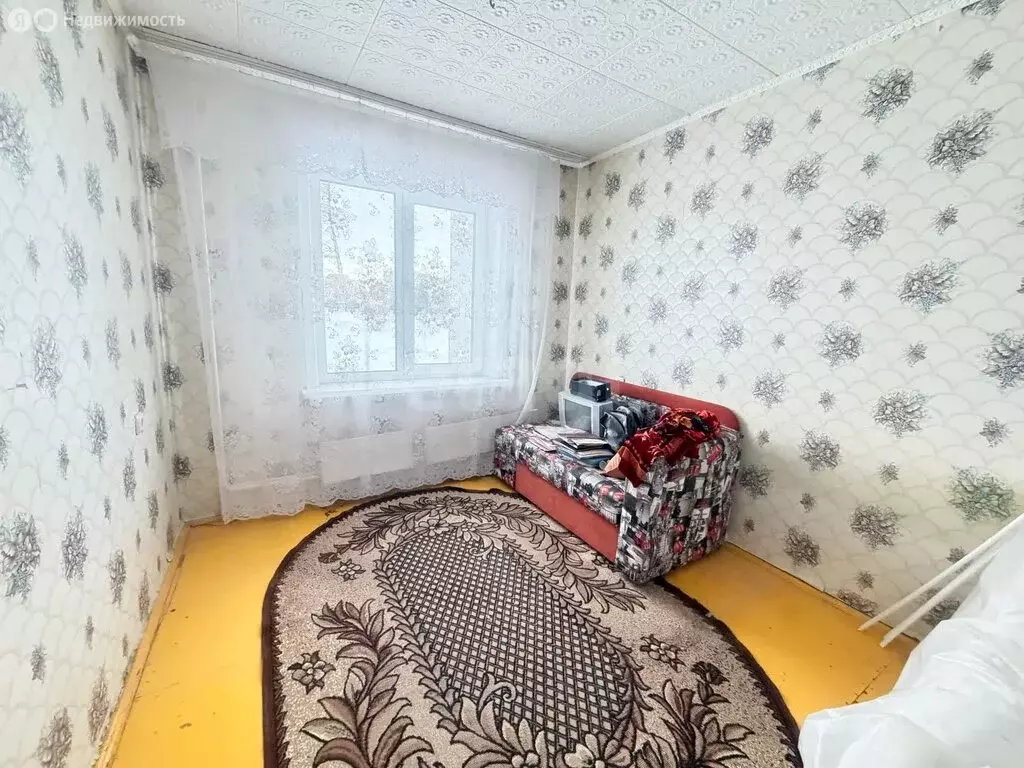 3-комнатная квартира: Ачинск, 4-й Привокзальный микрорайон, 5 (65.3 м) - Фото 1