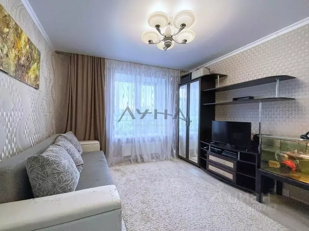 2-к кв. Татарстан, Казань ул. Азата Аббасова, 3 (52.7 м) - Фото 1