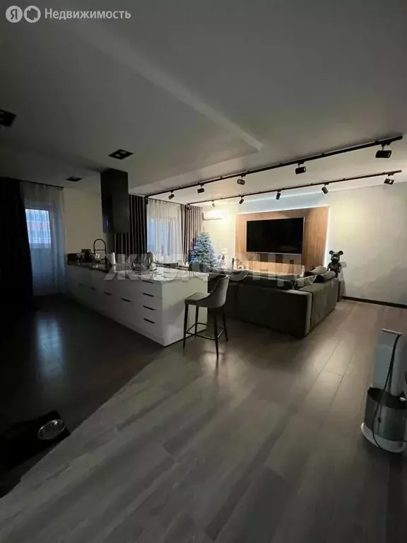 2-комнатная квартира: Тольятти, Ленинский проспект, 1В (92 м) - Фото 1