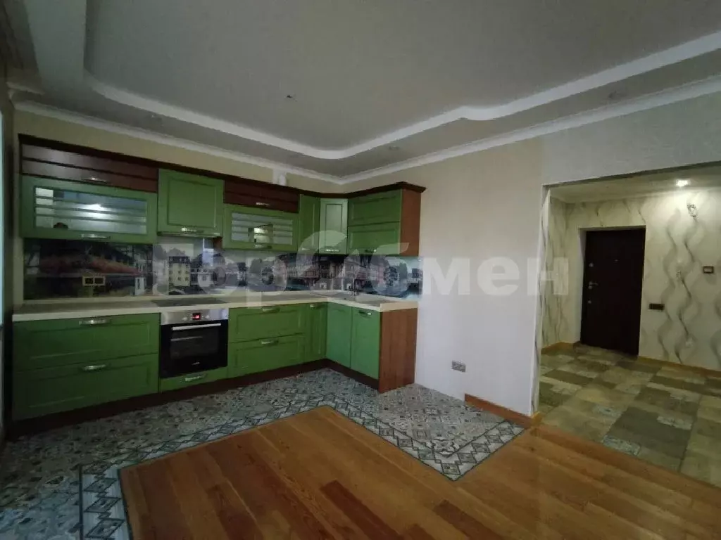 Продается 4-комнатная квартира - Фото 1