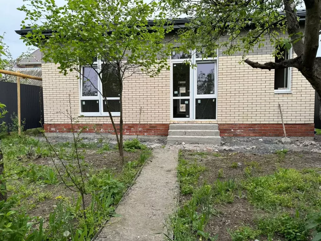 Дом в Ростовская область, Батайск ул. Максима Горького (100 м) - Фото 1