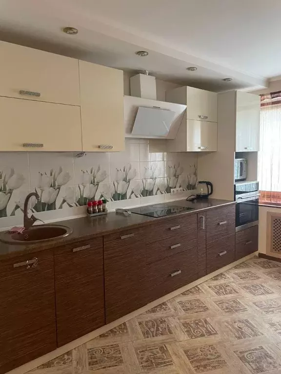 3-к кв. Саратовская область, Саратов туп. 2-й Кавказский, 5 (90.0 м) - Фото 1