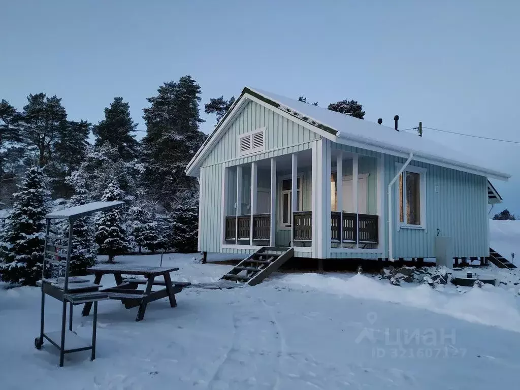 Дом в Карелия, Лахденпохский муниципальный округ, пос. Харвиа  (50 м) - Фото 1