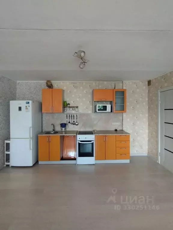 Комната Свердловская область, Екатеринбург ул. Папанина, 9 (12.9 м) - Фото 1
