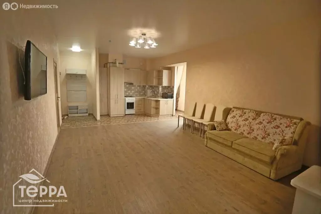 2-комнатная квартира: Евпатория, улица Толстого, 38 (99.9 м) - Фото 2