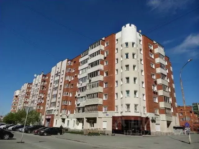 3-к кв. Свердловская область, Екатеринбург ул. Фролова, 27 (109.0 м) - Фото 0