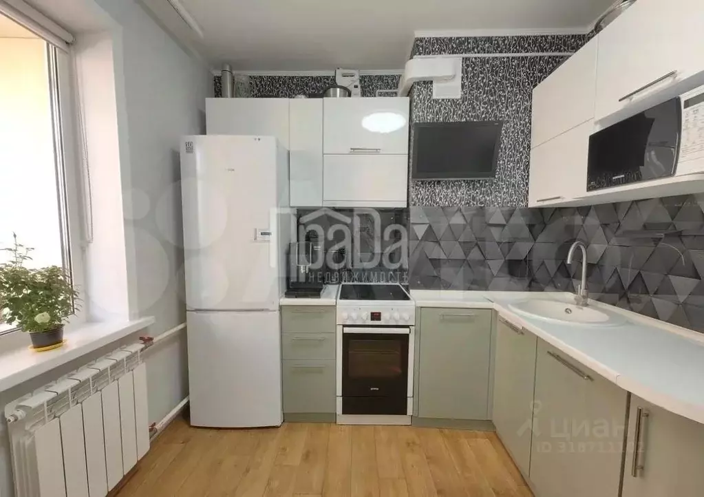 2-к кв. Красноярский край, Красноярск ул. Куйбышева, 93 (44.8 м) - Фото 0