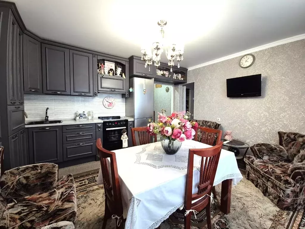 1-к кв. Омская область, Омск ул. Долгирева, 2 (42.0 м) - Фото 2