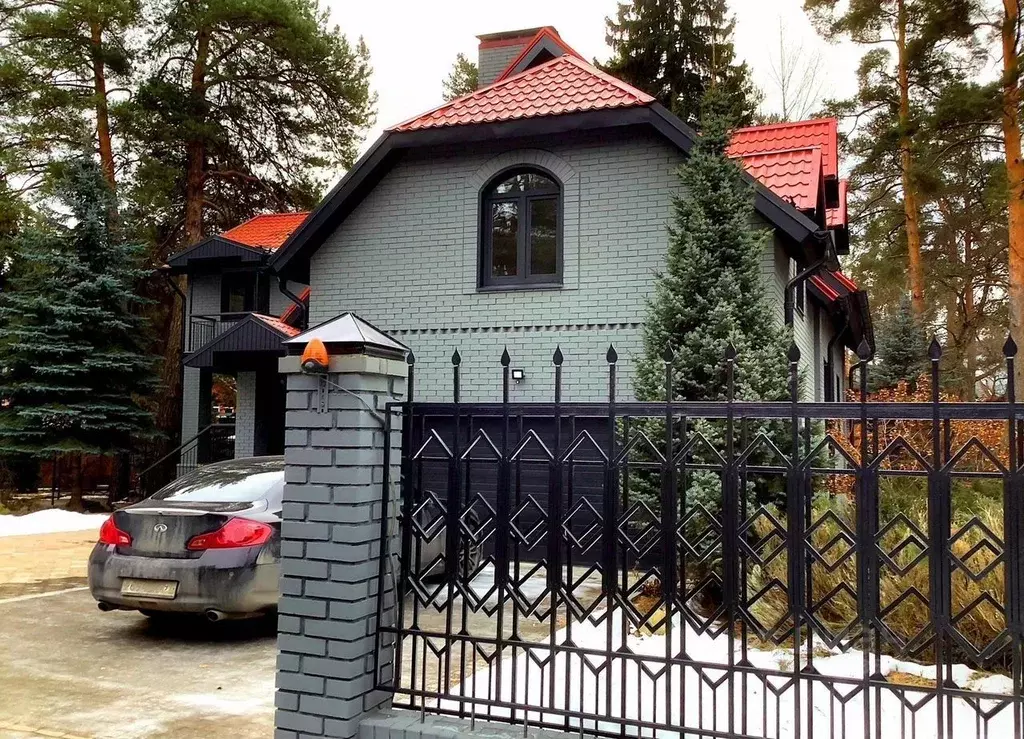 Коттедж в Москва д. Милорадово,  (370 м) - Фото 1