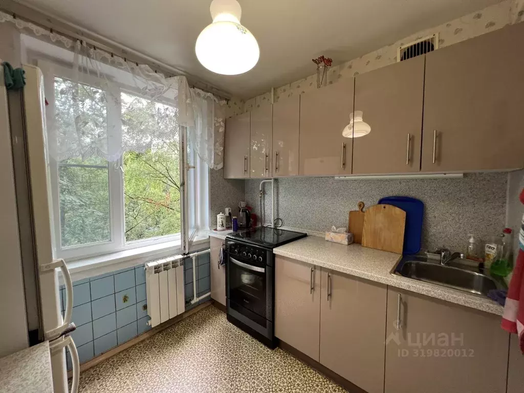3-к кв. Москва Профсоюзная ул., 152К4 (60.0 м) - Фото 0