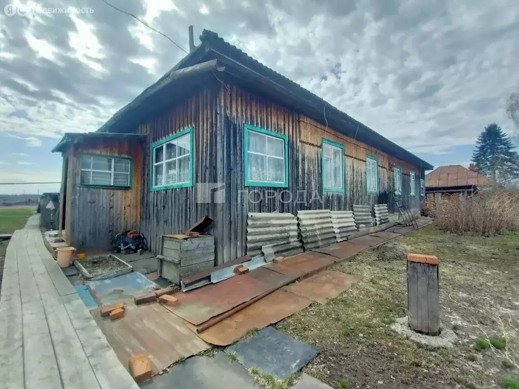 3-комнатная квартира: село Парбиг, Кооперативная улица, 35 (63 м) - Фото 1