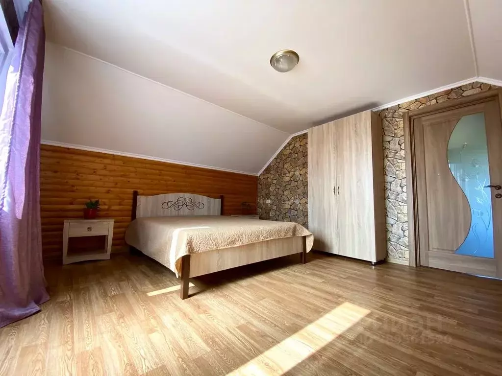 Комната Крым, Бахчисарайский район, с. Угловое ул. Ленина, 90 - Фото 1