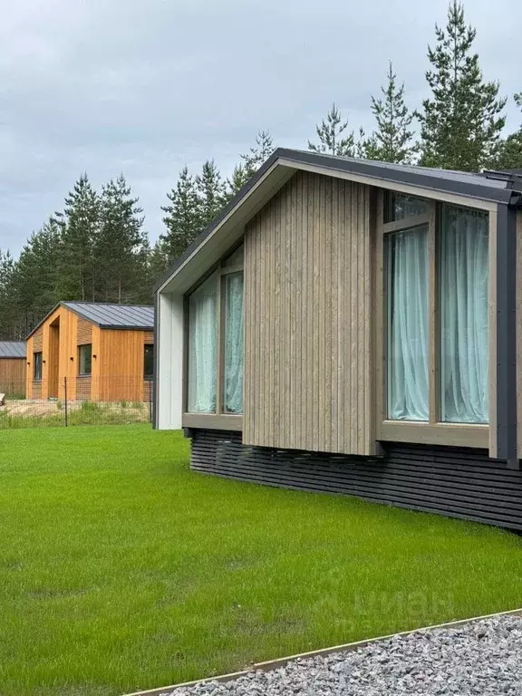 Коттедж в Ленинградская область, Выборгский район, Рощинское городское ... - Фото 1