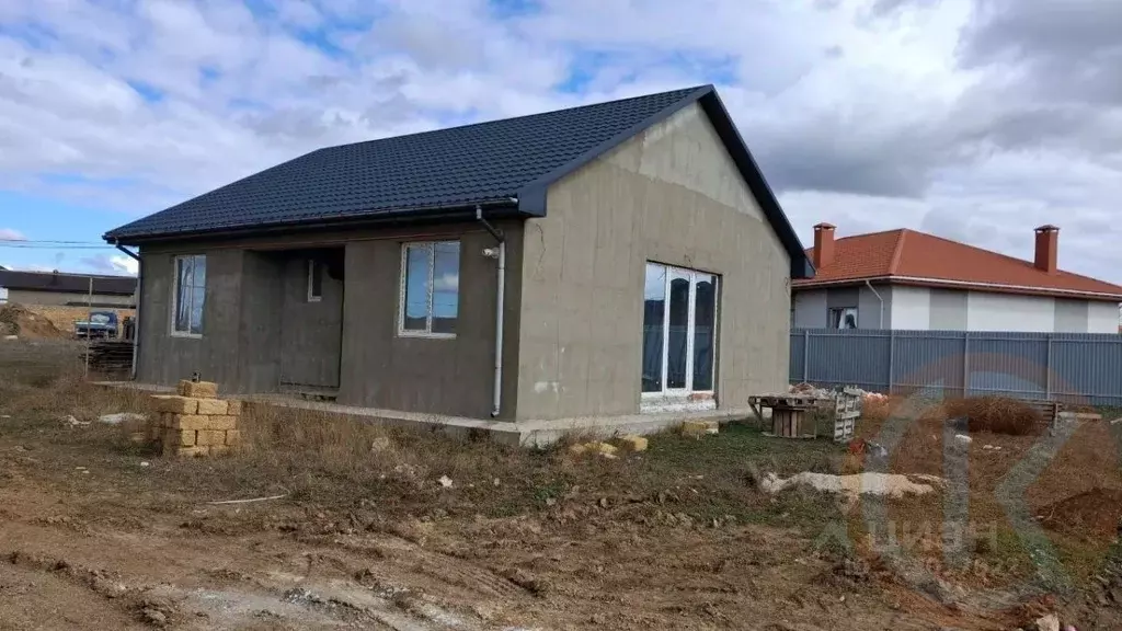 Дом в Крым, Евпатория ул. Февзи Билялова, 10 (99 м) - Фото 1