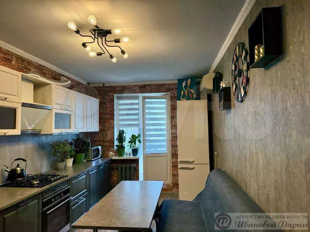 2-к. квартира, 72,1 м, 5/10 эт. - Фото 0
