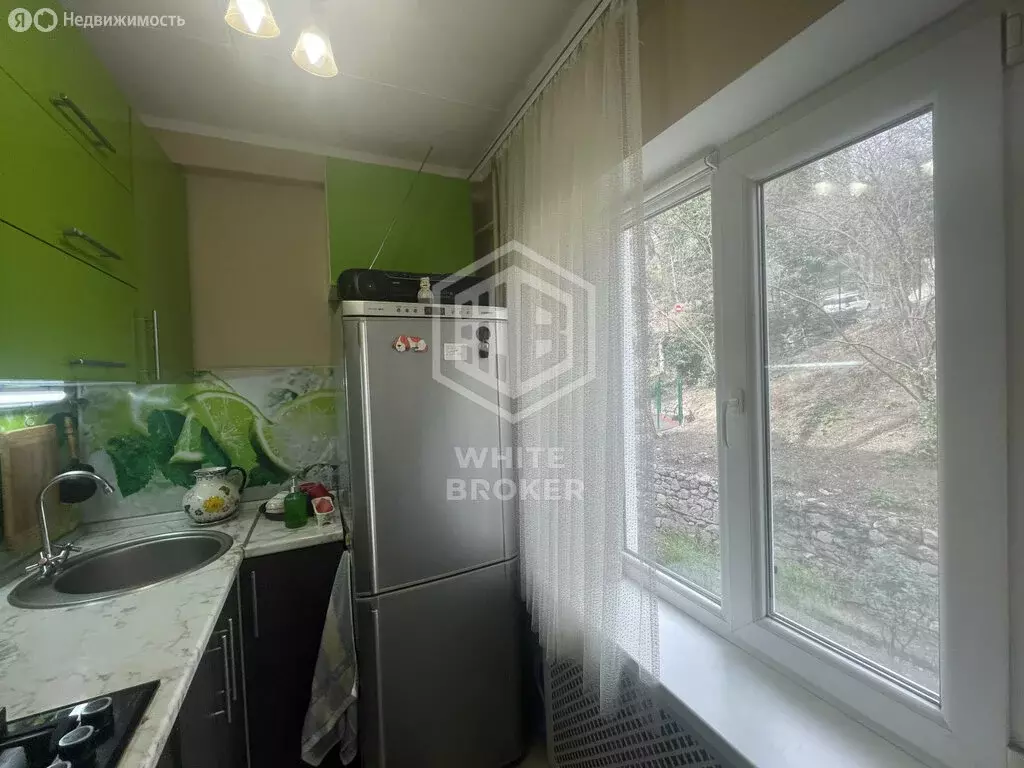 2-комнатная квартира: Массандра, улица Мира, 24 (44.7 м) - Фото 2