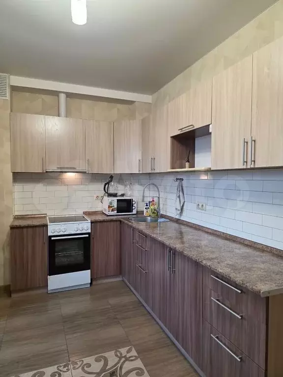 1-к. квартира, 44 м, 4/8 эт. - Фото 1