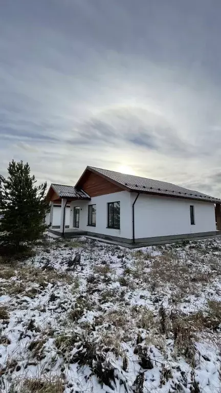 Дом в Свердловская область, Белоярский муниципальный округ, пос. ... - Фото 1