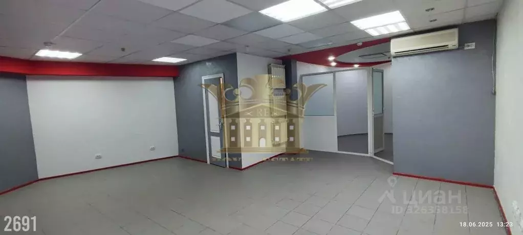 Торговая площадь в Крым, Симферополь просп. Кирова, 29/1 (50 м) - Фото 2