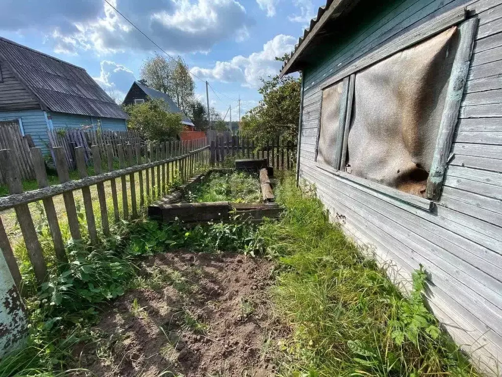 Дом в Кировская область, Кирово-Чепецкий район, с. Пасегово  (8 м) - Фото 1