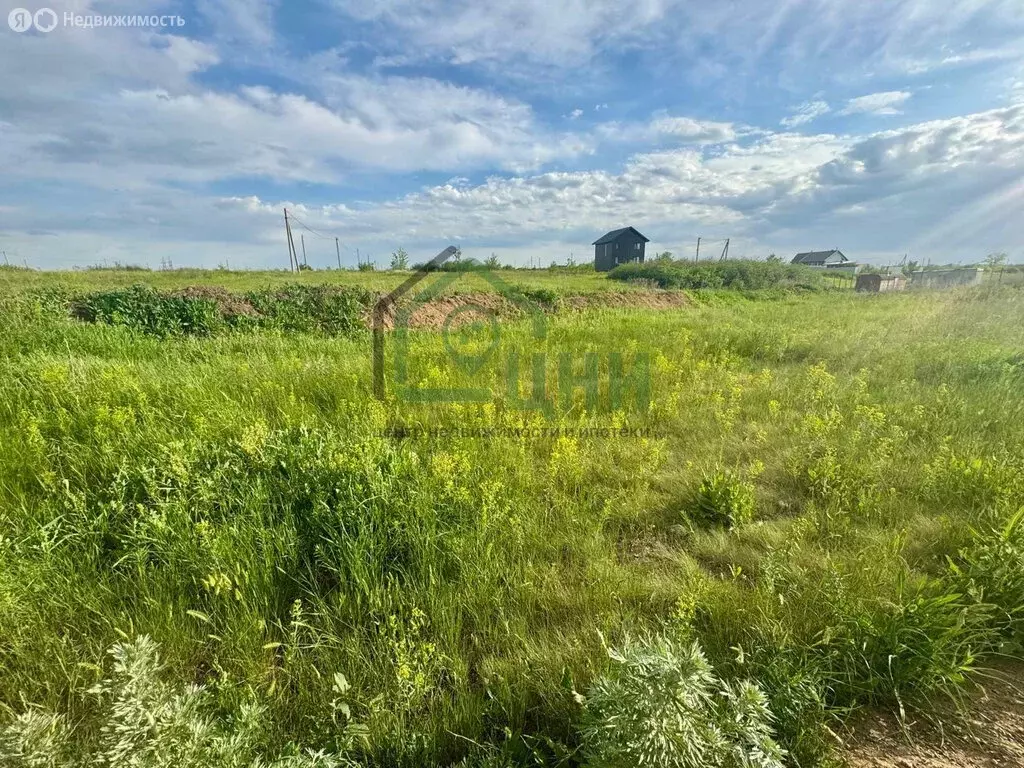 Участок в Ивановский сельсовет, СНТ Заря, Городская улица (9 м) - Фото 1