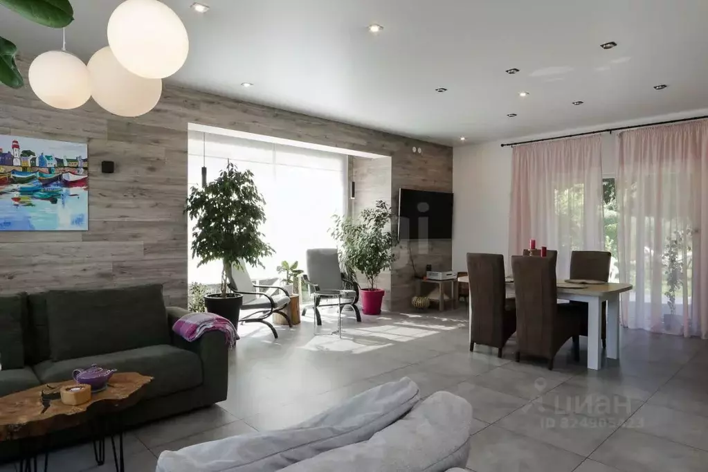 Дом в Калининградская область, Гурьевский муниципальный округ, пос. ... - Фото 1