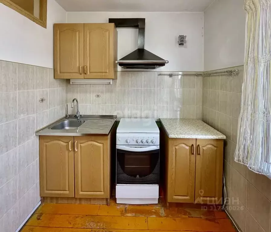 3-к кв. Калининградская область, Светлый Заводская ул., 8 (52.1 м) - Фото 0