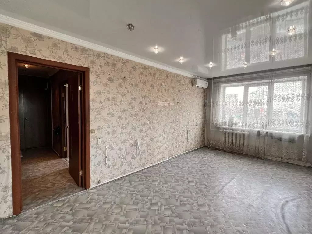 2-к кв. Кемеровская область, Новокузнецк ул. Кирова, 94 (48.4 м) - Фото 1