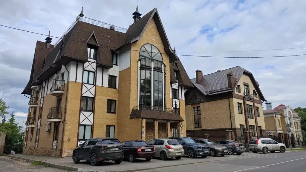 3-к кв. Кировская область, Киров ул. Казанская, 30 (102.4 м) - Фото 0