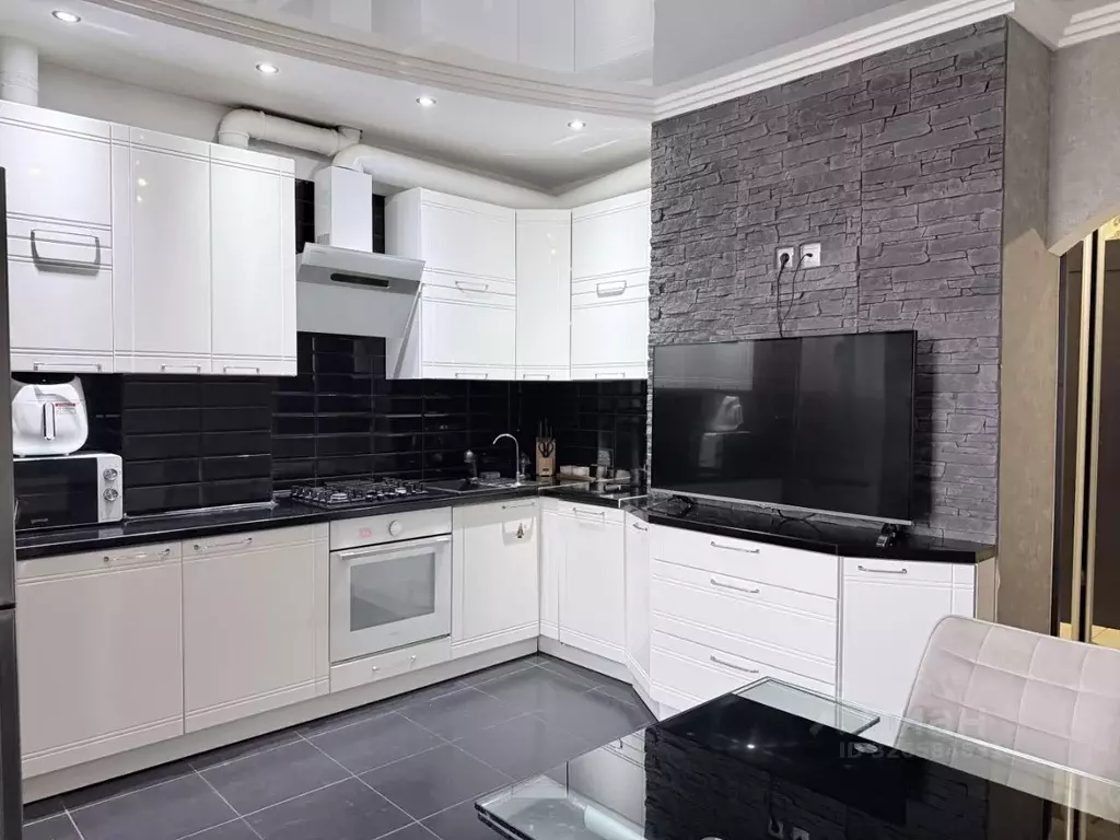 2-к кв. Калининградская область, Калининград ул. Юрия Гагарина, 55Б ... - Фото 1