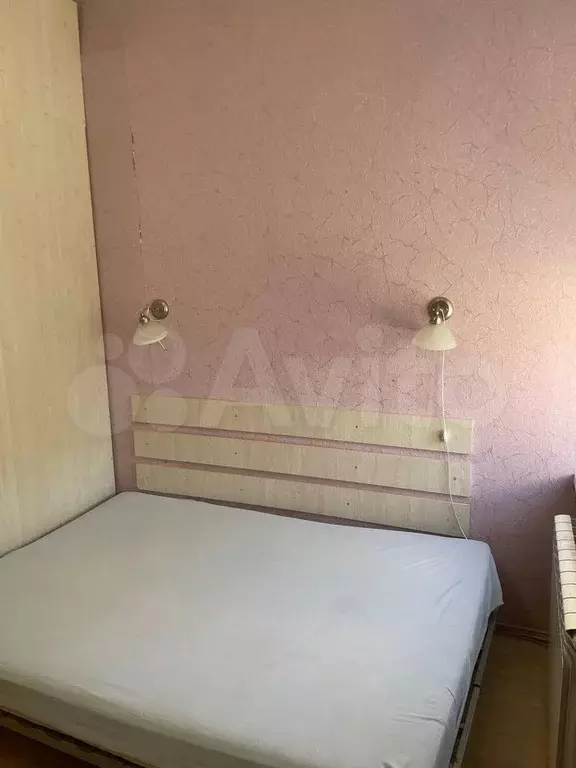 Комната 16 м в 3-к., 3/3 эт. - Фото 1