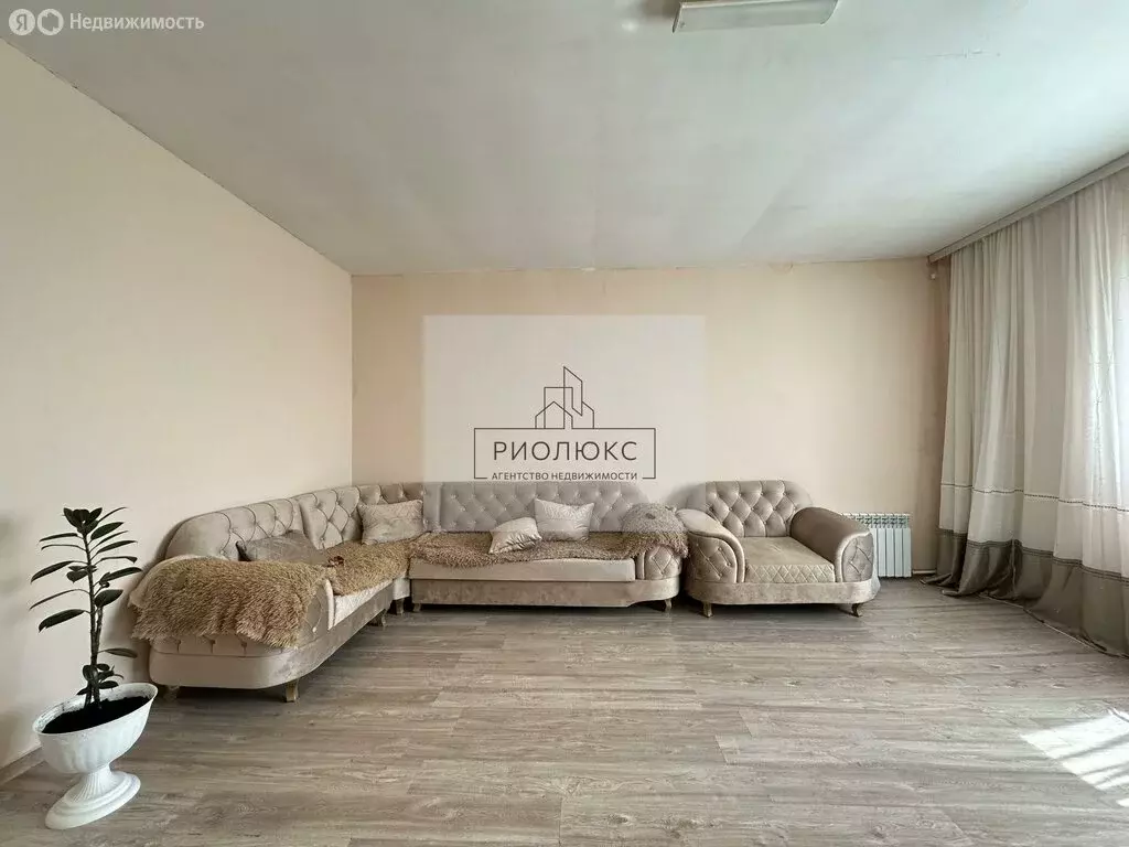Дом в Магнитогорск, улица Софьи Перовской, 10 (151.2 м) - Фото 1