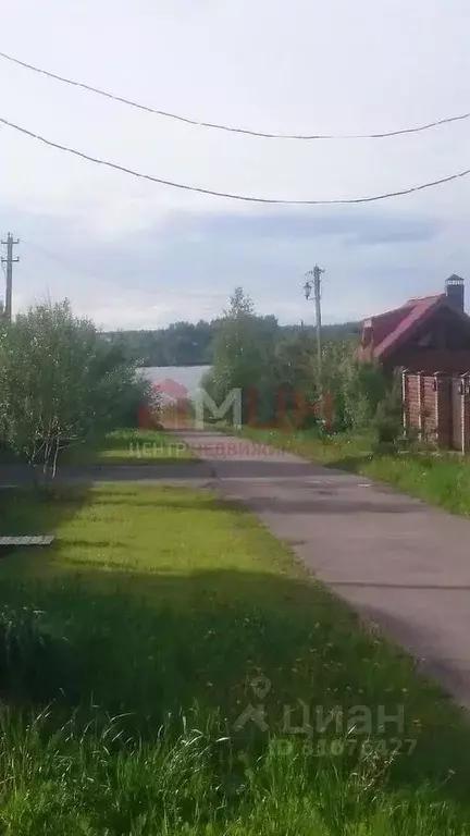 Дом в Тверская область, Конаковский муниципальный округ, д. Плоски ул. ... - Фото 1