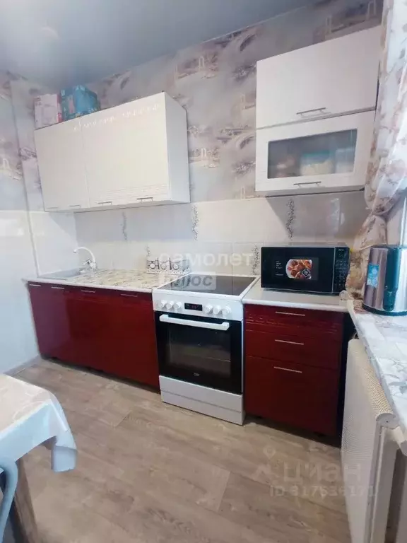 3-к кв. Ханты-Мансийский АО, Лангепас ул. Мира, 8 (65.6 м) - Фото 0