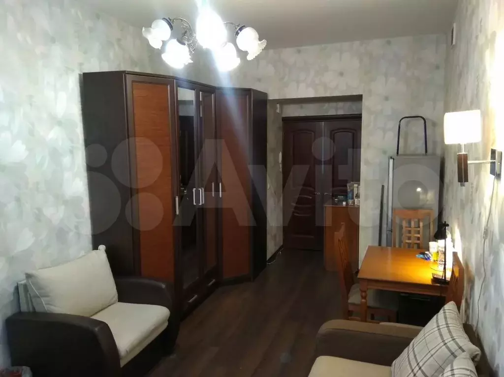 Комната 18 м в 5-к., 2/5 эт. - Фото 1