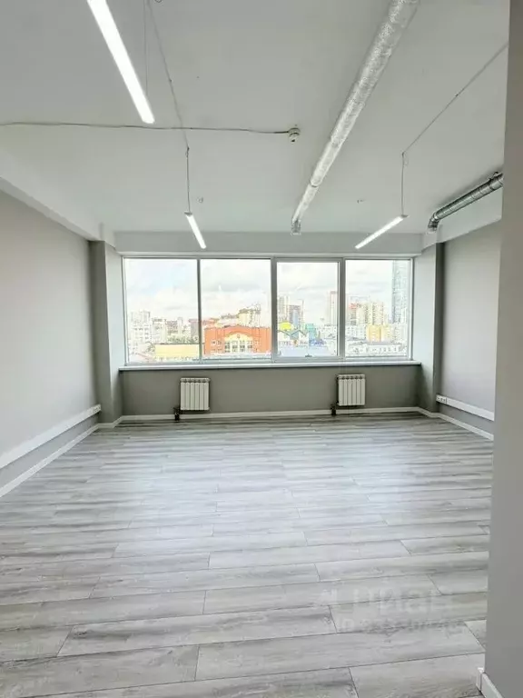 Офис в Свердловская область, Екатеринбург просп. Ленина, 8 (34 м) - Фото 1