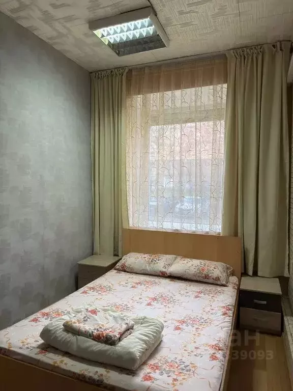 Комната Челябинская область, Челябинск ул. Кудрявцева, 75 - Фото 2