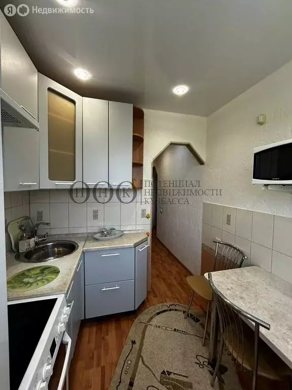 3-комнатная квартира: Кемерово, проспект Ленина, 103А (47.1 м) - Фото 2
