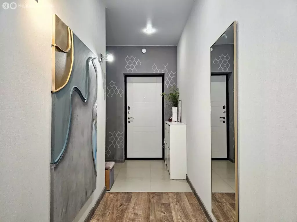 3-комнатная квартира: Калининград, Артиллерийская улица, 85А (79.9 м) - Фото 1